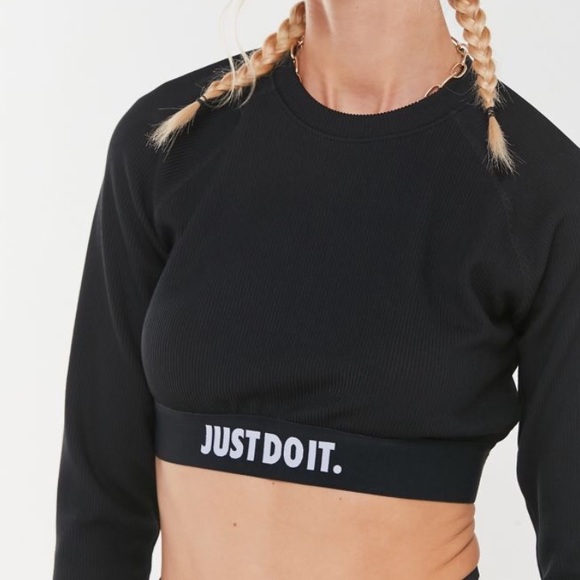 nike black ribbed just do it long sleeve crop top